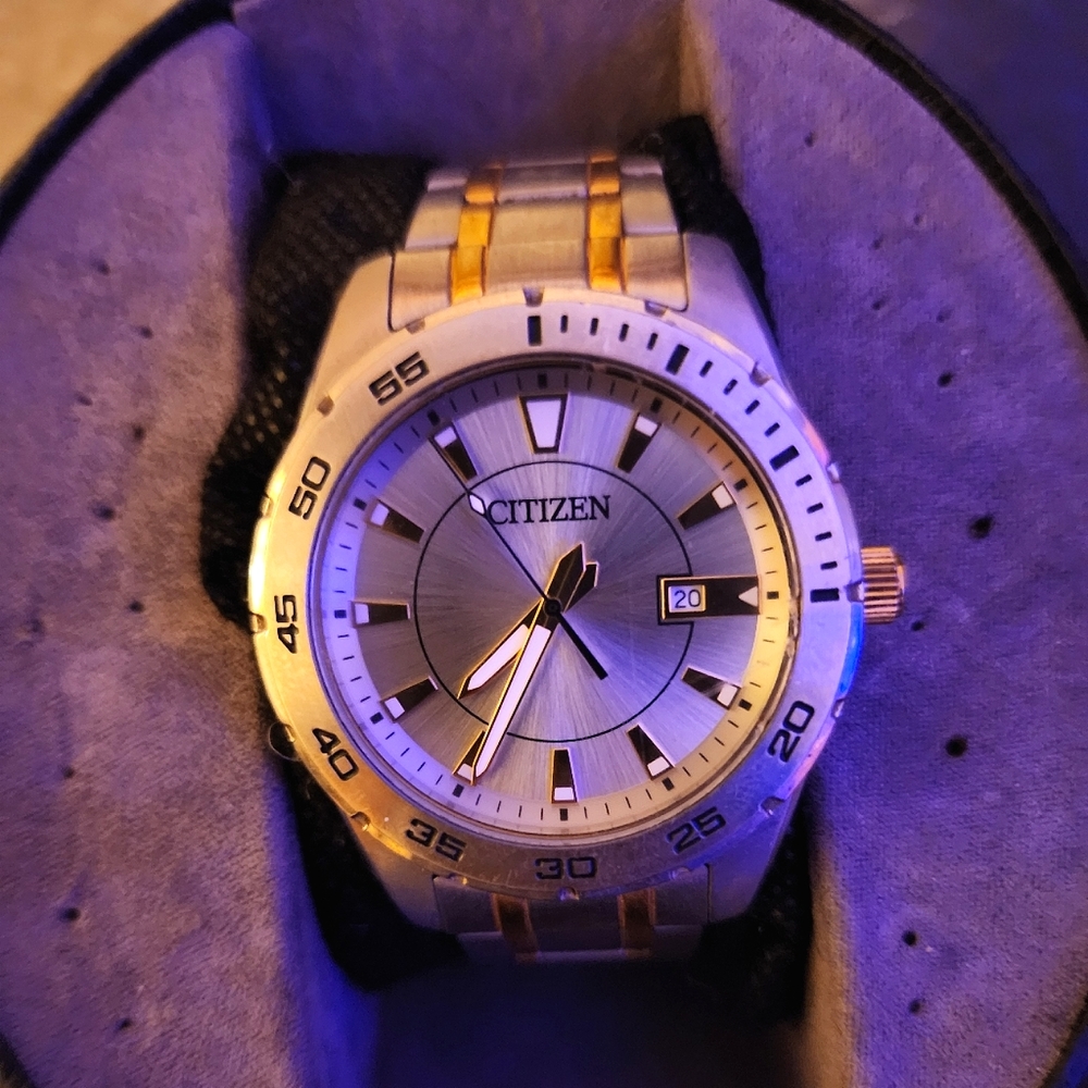Citizen watch